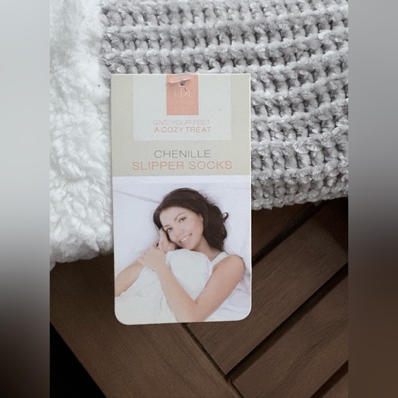 Cozy Cream Knit Slipper Socks ✨ NWT - Picture 5 of 5